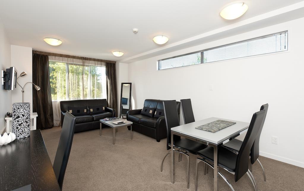 Bellano Motel Suites ไครสต์เชิร์ช ห้อง รูปภาพ Living room