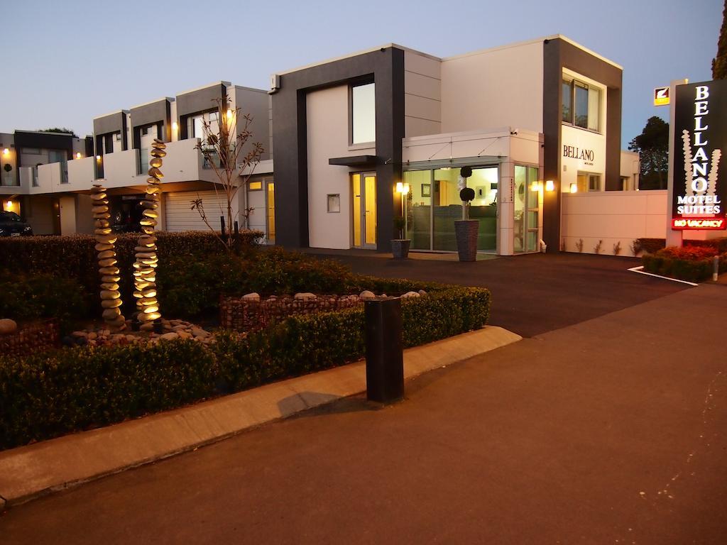 Bellano Motel Suites ไครสต์เชิร์ช ภายนอก รูปภาพ The entrance to the hotel