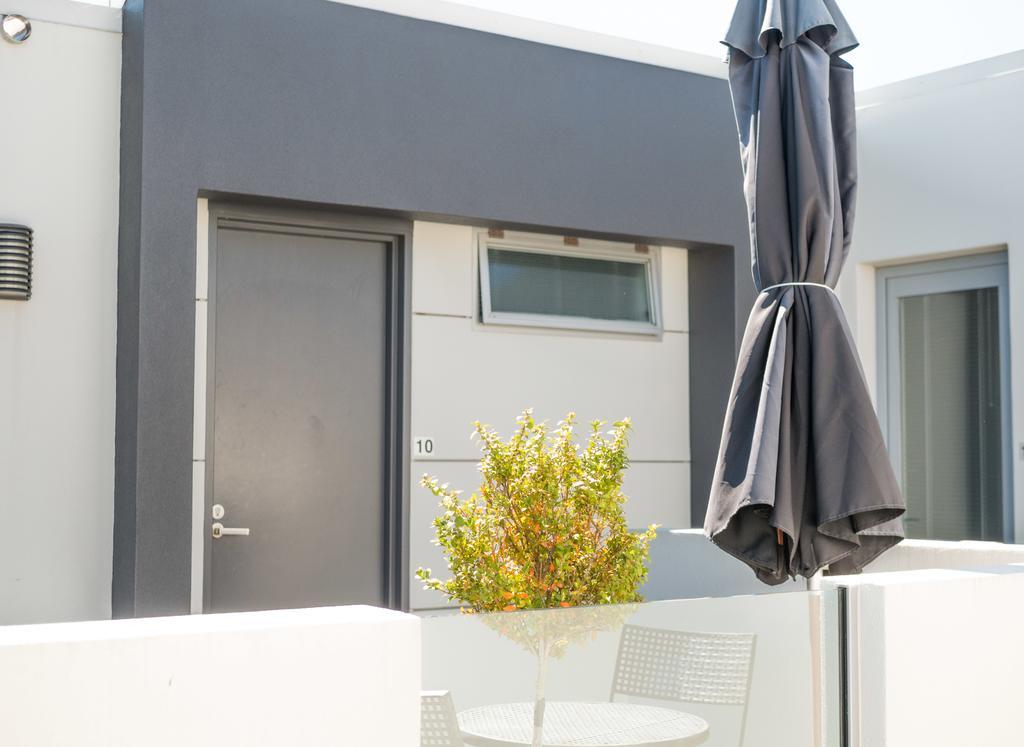 Bellano Motel Suites ไครสต์เชิร์ช ภายนอก รูปภาพ The 1010